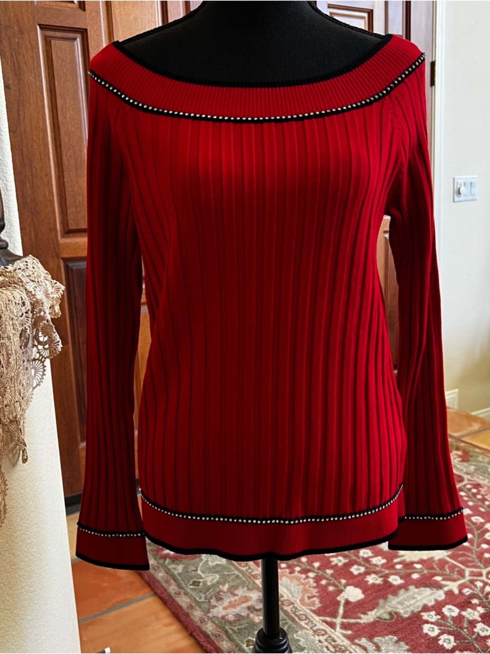 Belldini Womens Long Sleeve Pullover Red With Black Trim Sweater Size Large
